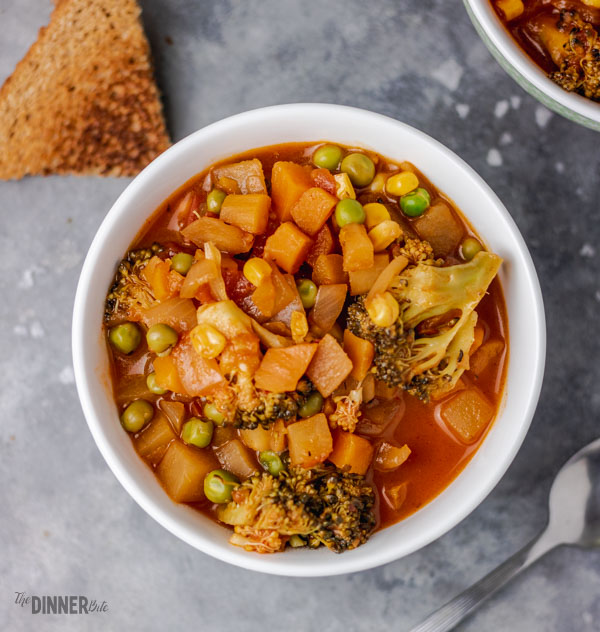 Easy Homemade Vegetable Soup - JoyFoodSunshine