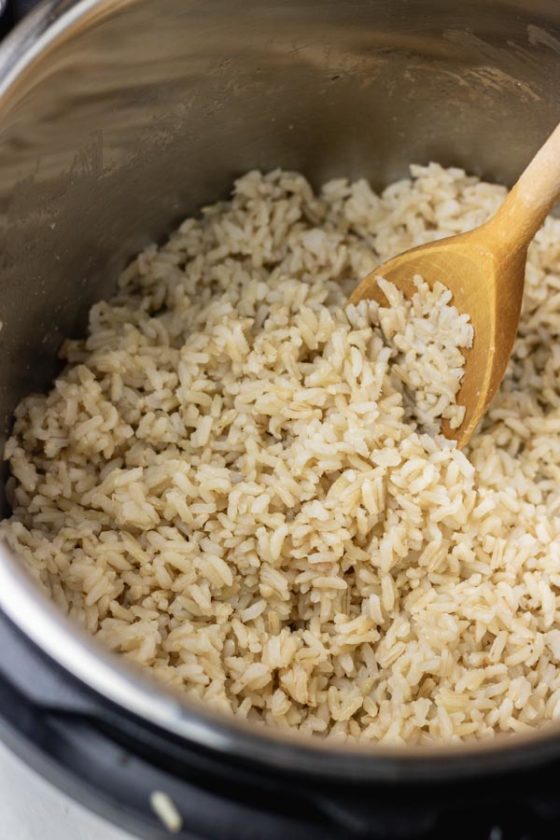 Instant Pot Brown Rice - The Dinner Bite