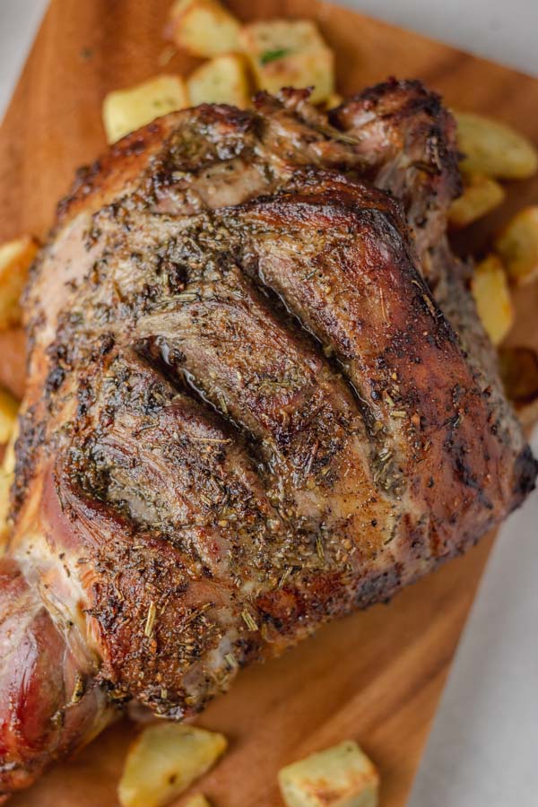 Roast Leg Of Lamb With Gravy Recipe - The Dinner Bite