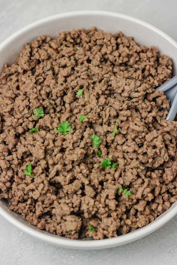 https://www.thedinnerbite.com/wp-content/uploads/2020/08/how-to-cook-ground-beef-img-4.jpg