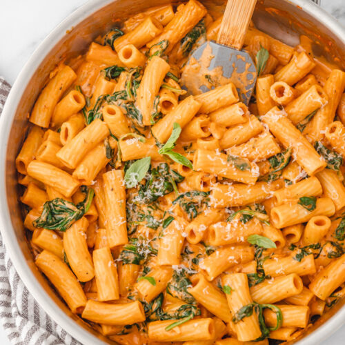 Creamy Tomato Spinach Pasta - The Dinner Bite